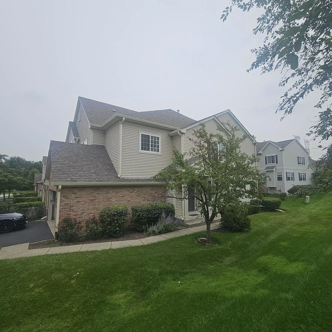 3 bed, 2.5 bath, 1740 sqft, $2,900 — Photo 1