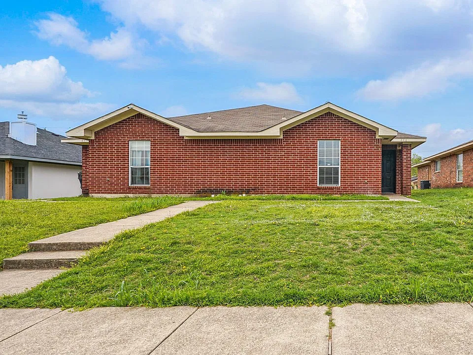 921 Potomac Dr