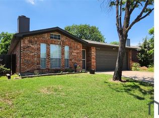 7220 Laurelhill Ct S, Fort Worth, TX 76133
