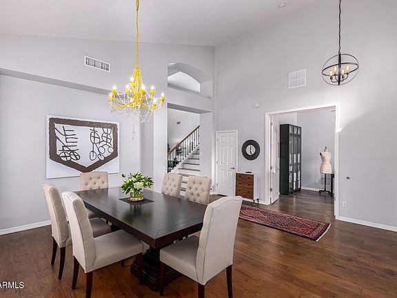 5th image of 752 E Torrey Pines Pl