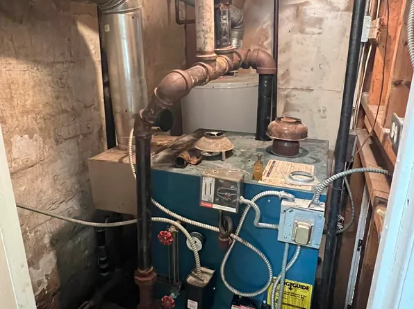 863 East 49th Street image 25 of 33