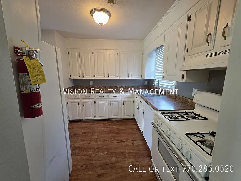 205 Old Bremen Rd #A1 — Photo 3