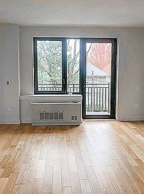 2nd image of 1825 Ocean Ave #3D