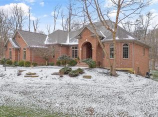 1795 River Ridge Dr, Sugarcreek Township, OH 45370