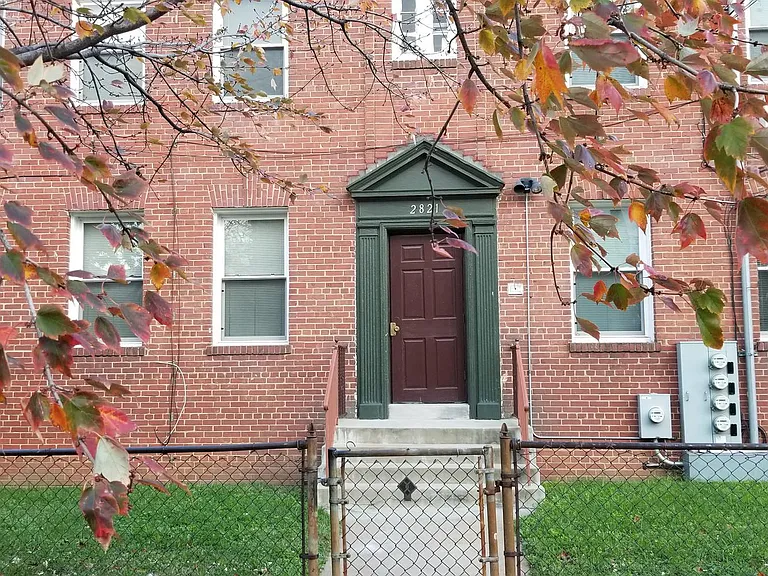 2821 7th St NE — Photo 1