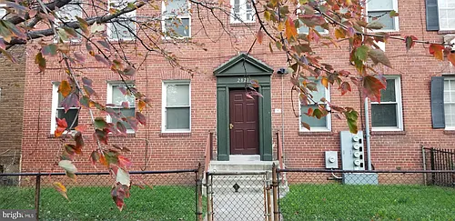 2821 7th St NE Photo 1