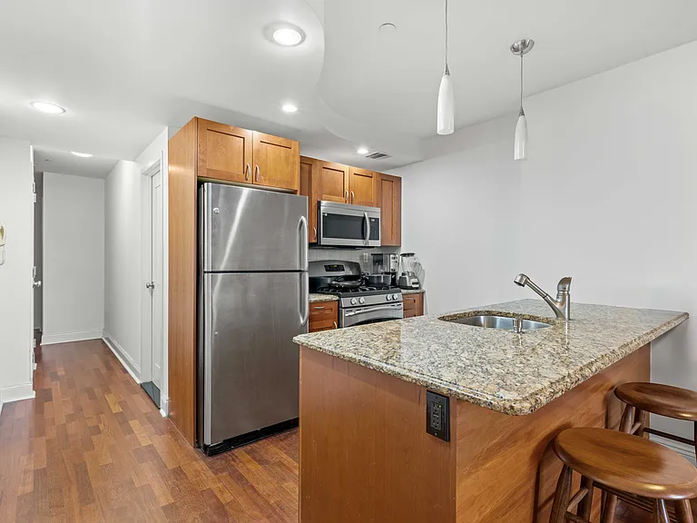 721 Flushing Ave #5A — Photo 5