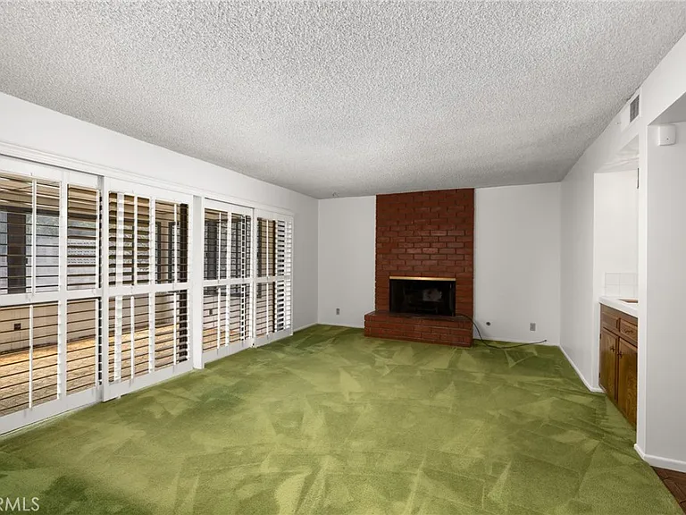 5 Carol Pine Ln — Photo 19