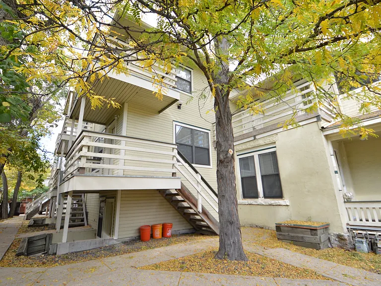 2927 Broadway St #1 — Photo 2