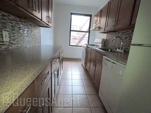 3rd image of 36-15 165th St #5