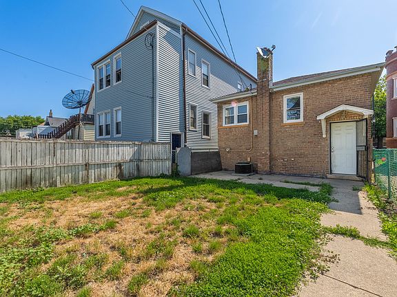 5th image of 1228 S 50th Ave