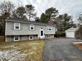 14 Linden Rd, Mashpee, MA 02649