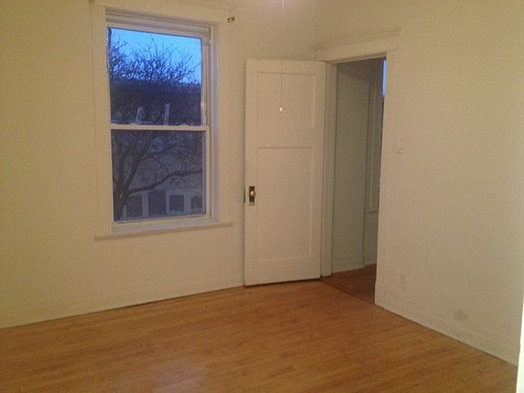 2nd image of 1610 N Karlov Ave APT 3