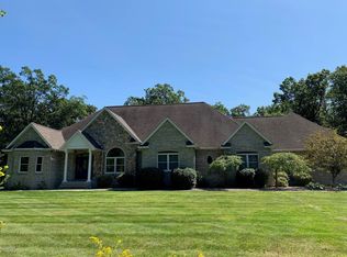 1512 Oak Forest Ln, Muskegon, MI 49442