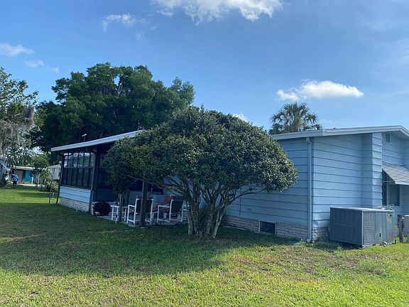 4th image of 540 Oak Island Cir