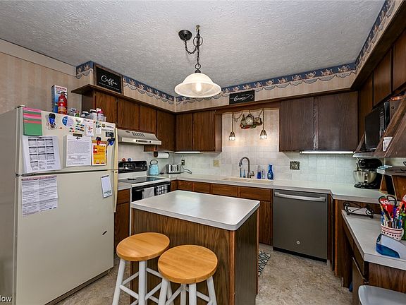 4th image of 183 Southpark Dr