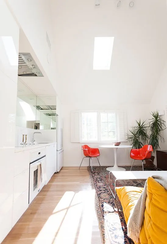 2 bed, 1.0 bath, 682 sqft, $3,500 — Photo 3