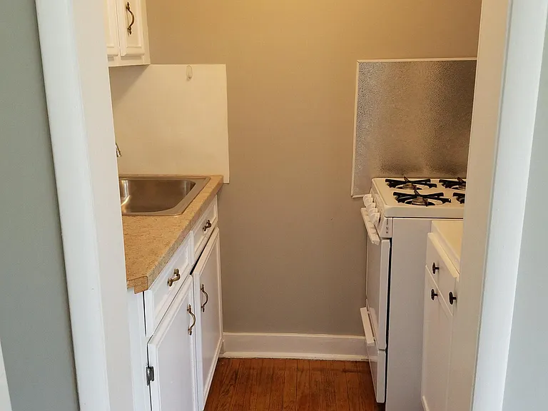 341 Park Ave #1 — Photo 6