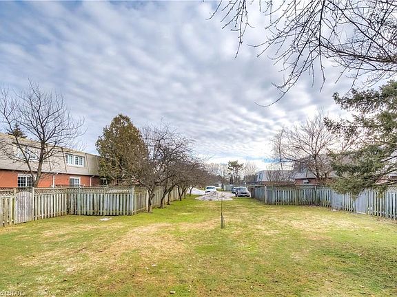 2nd image of 19 Blackacres Blvd #19