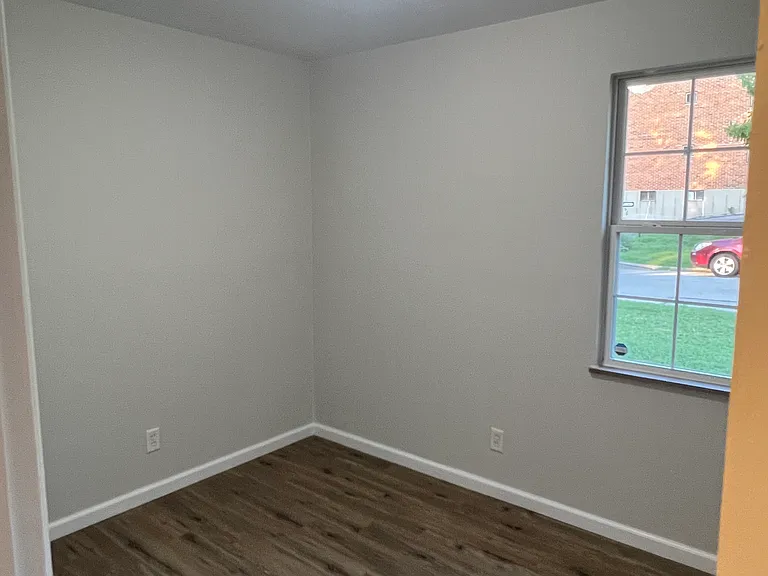 8941 Kidder Ave — Photo 14