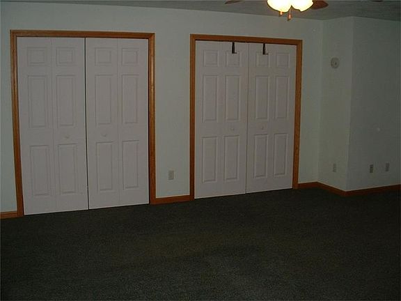 5th image of 480 Clairvaux Dr