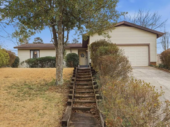 1004 Pine Oak Way, Taylors, SC 29687