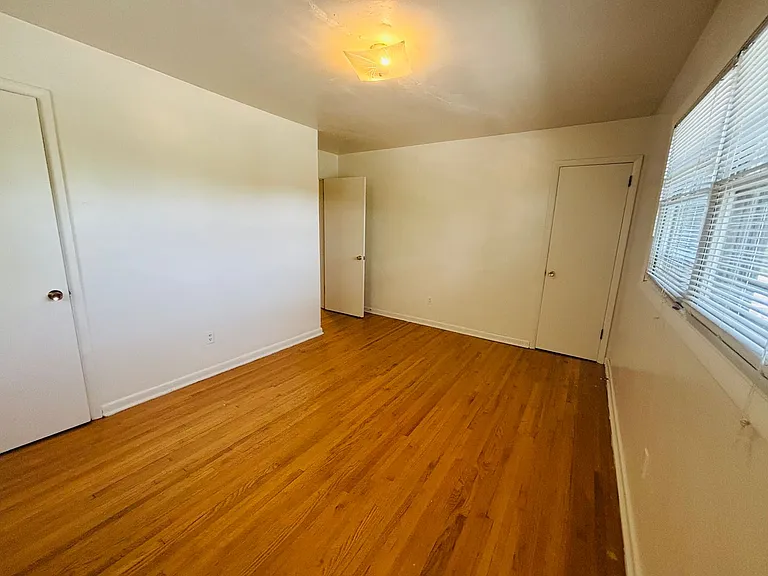 1407 Toms Creek Rd #8 — Photo 16