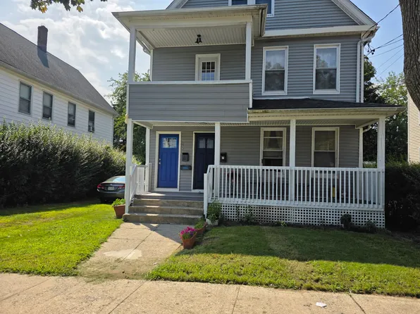 277 Kent Ave #3, Bridgeport, CT 06610