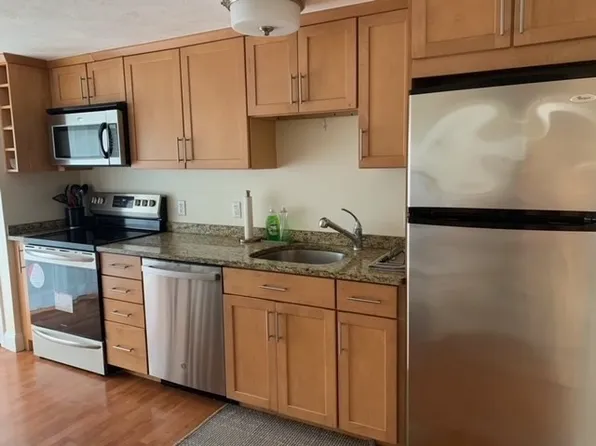 5 Wampus Ave APT 8, Acton, MA 01720