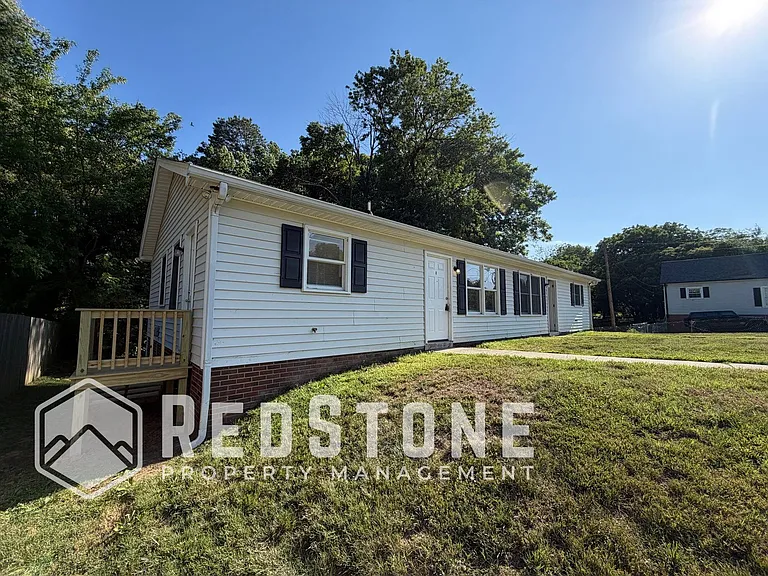327 E Parker St #B — Photo 13