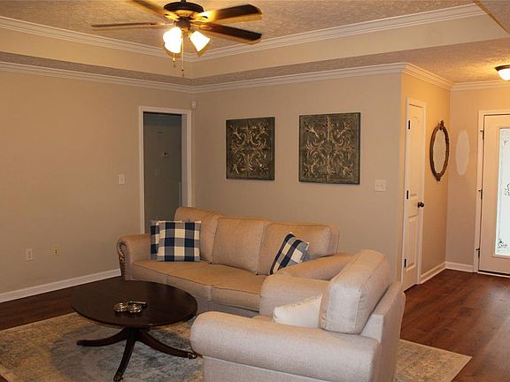 2nd image of 514 Old Mill Way