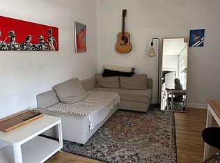 648 Grand St APT 6F, Brooklyn, NY 11211