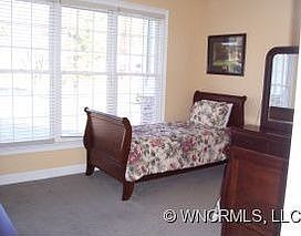 5th image of 37 Glenview Ln APT 2022