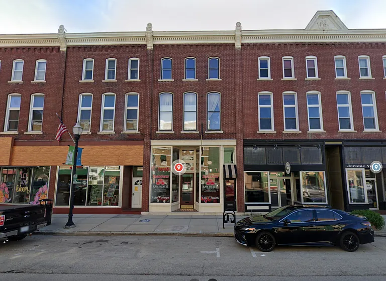 42 N Main St — Photo 1