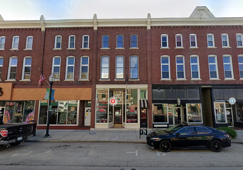 42 N Main St