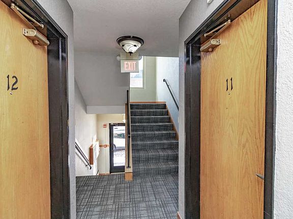 3rd image of 3018 Aldrich Ave S APT 11