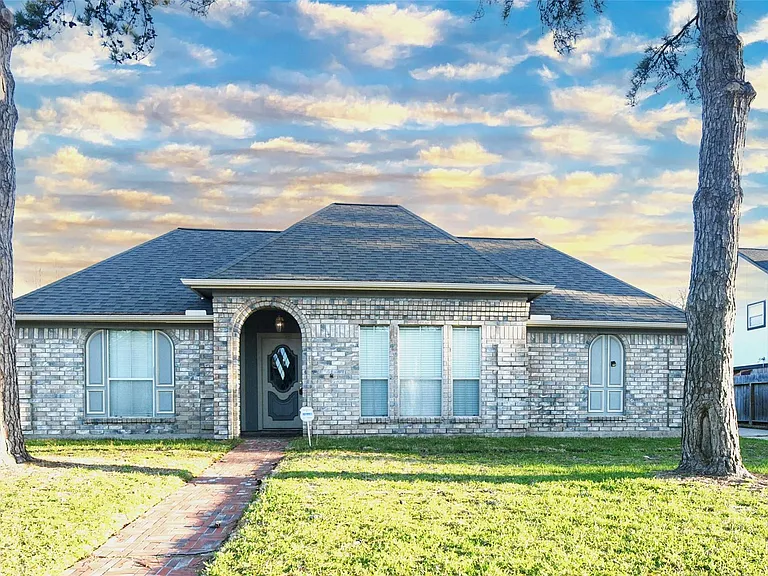 14819 Chetland Place Dr — Photo 1