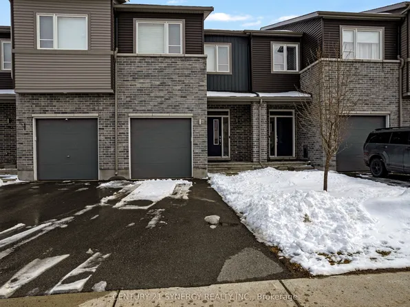 78 Stokes Dr, Carleton Place, ON K7C 0J6