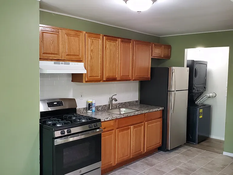 2 Lawrence St #1 — Photo 13