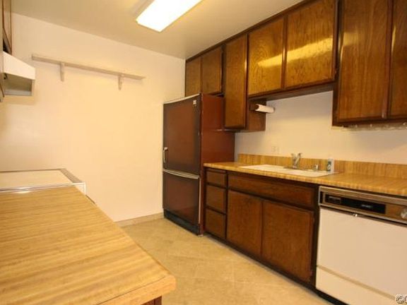 4th image of 23659 Golden Springs Dr #F-6