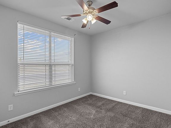 5th image of 1606 Bandolier Dr