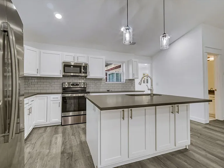 6370 Quay St — Photo 11