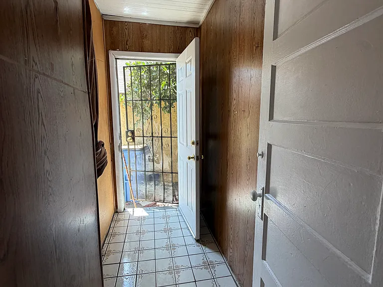 114 S Fresno St — Photo 39
