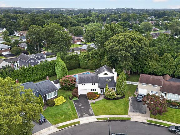 4th image of 33 Phipps Lane