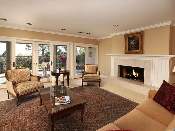 4th image of 640 Robin Glen Dr