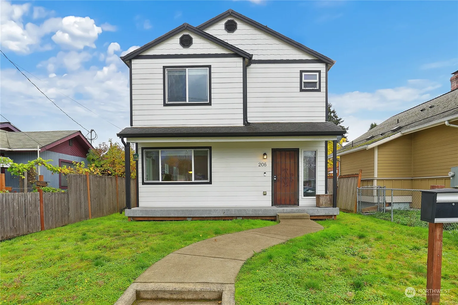 206 13th Street SE photo 1