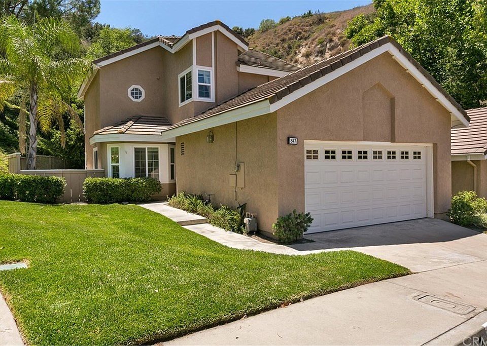 1st image of 847 S Sapphire Ln