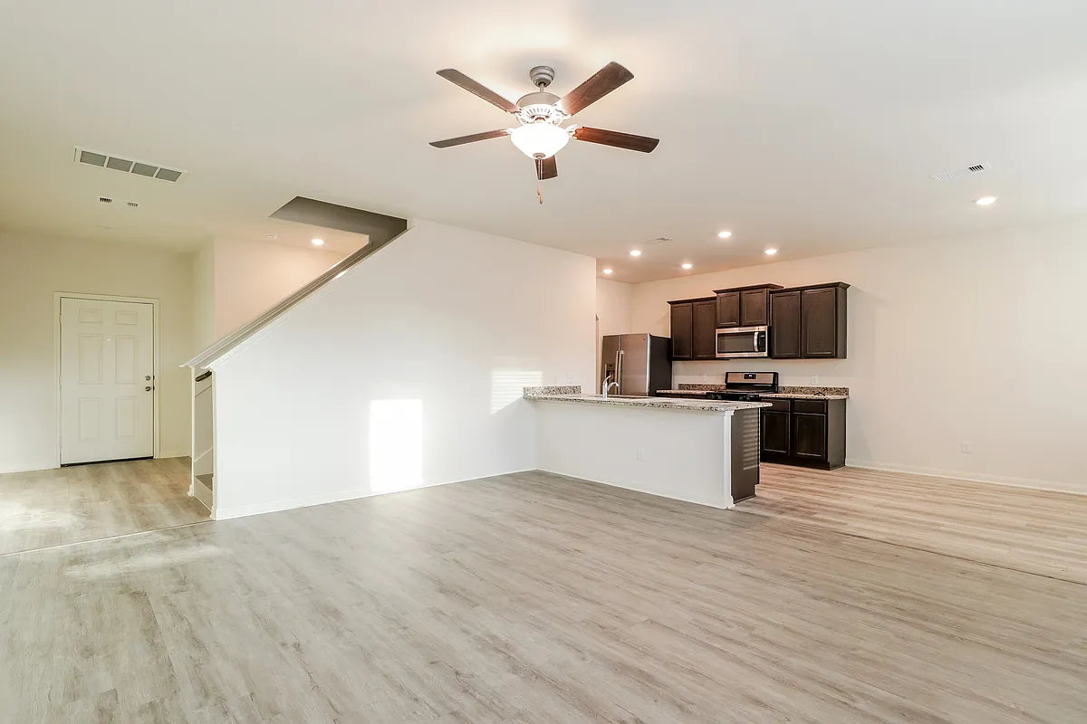 Building Photo - 26864 Steinbeck Dr