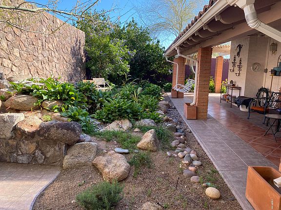 5th image of 2042 E Balboa Dr