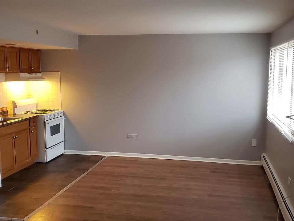 1st image of 2140 Kenilworth Ave APT 303